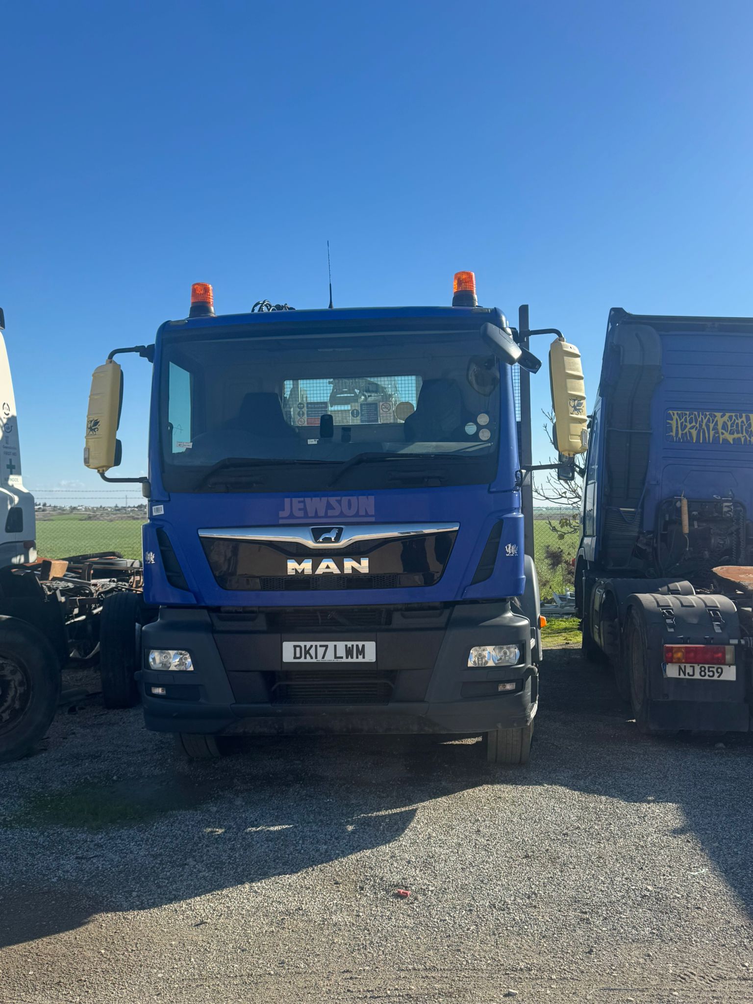 MAN TAVLA VİNÇLİ KAMYON